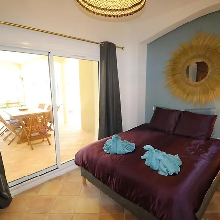 アパート Magnifique Rez De Jardin A 150 M De La