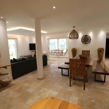 Magnifique Rez De Jardin A 150 M De La アパート *