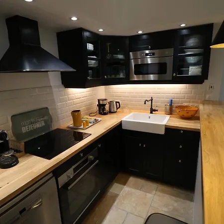 Magnifique Rez De Jardin A 150 M De La * サント・マキシム