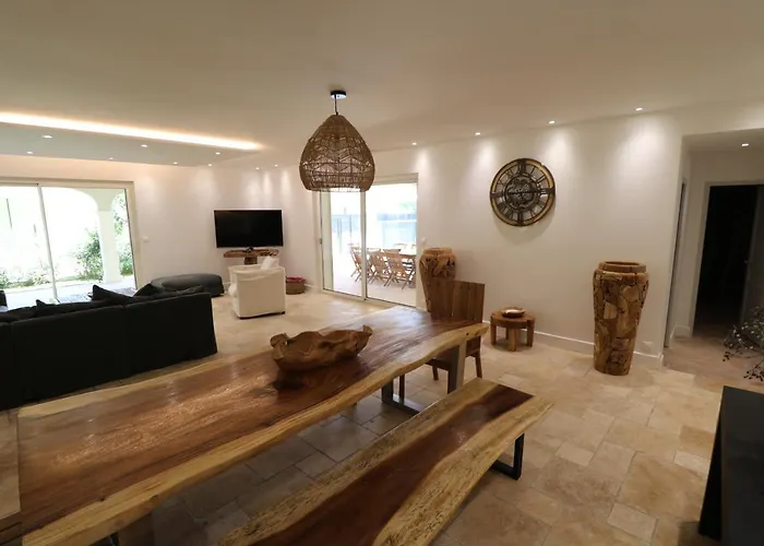 アパート Magnifique Rez De Jardin A 150 M De La *